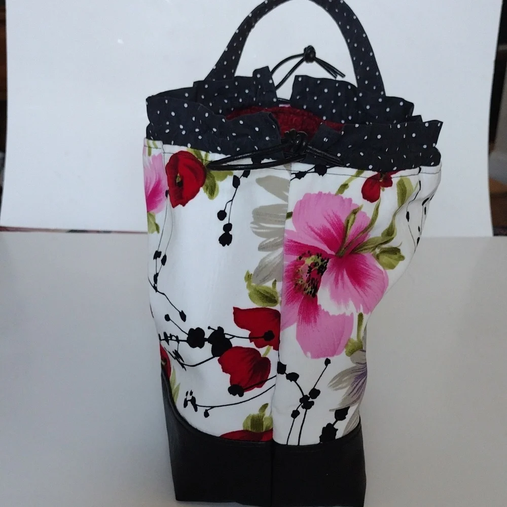 Floral, polkadots, and faux black leather draw string bag - Picture 6 of 6